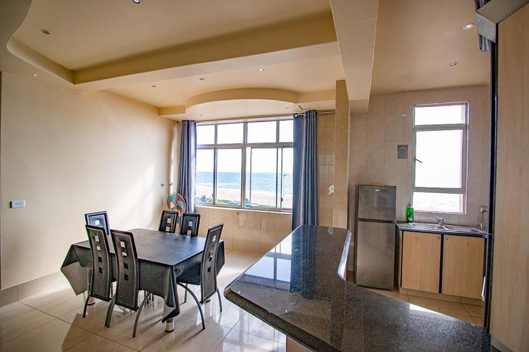 Seaside Apartment *